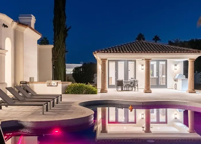 Camelback Mountain Luxury In Paradise Valley Holiday home Scottsdale