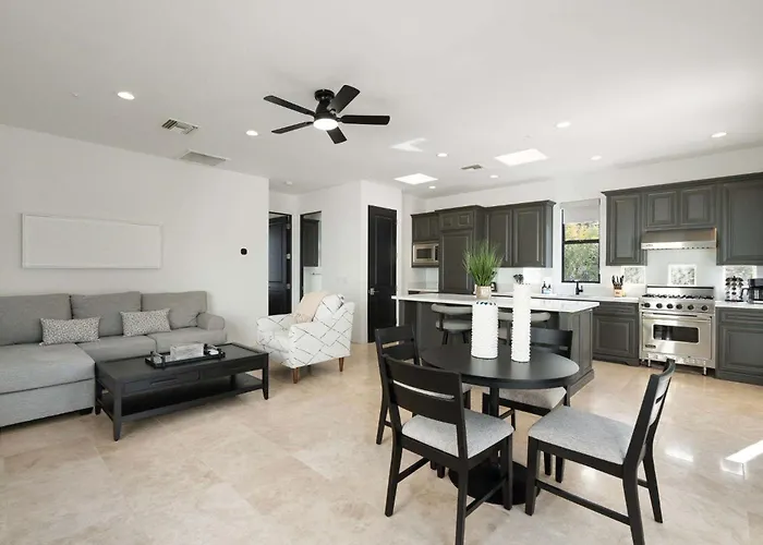 Camelback Mountain Luxury In Paradise Valley Holiday home Scottsdale